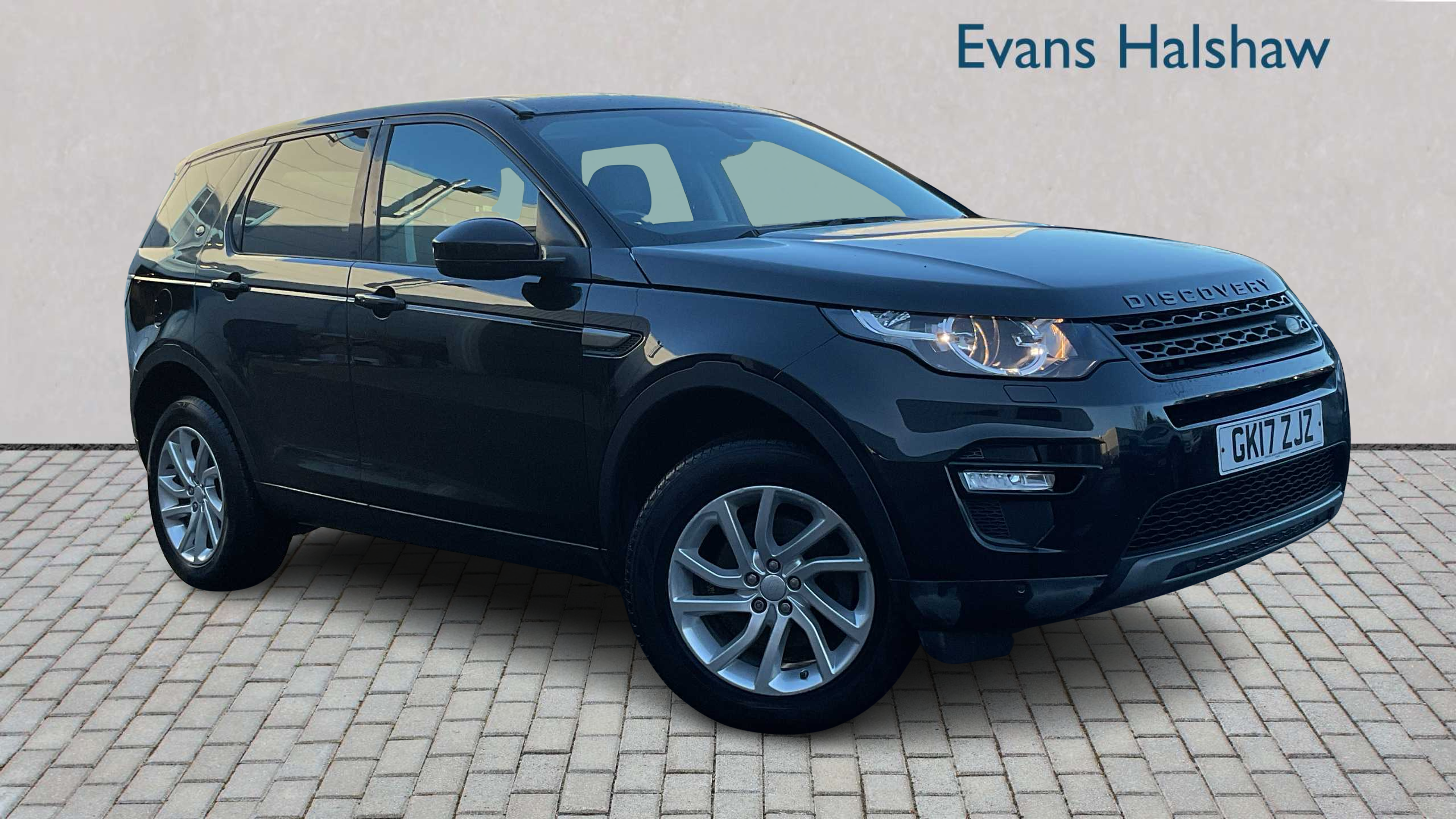 Main listing image - Land Rover Discovery Sport