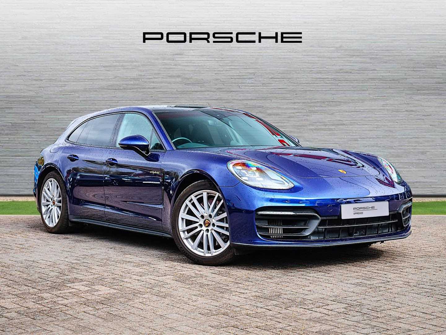 Main listing image - Porsche Panamera Sport Turismo