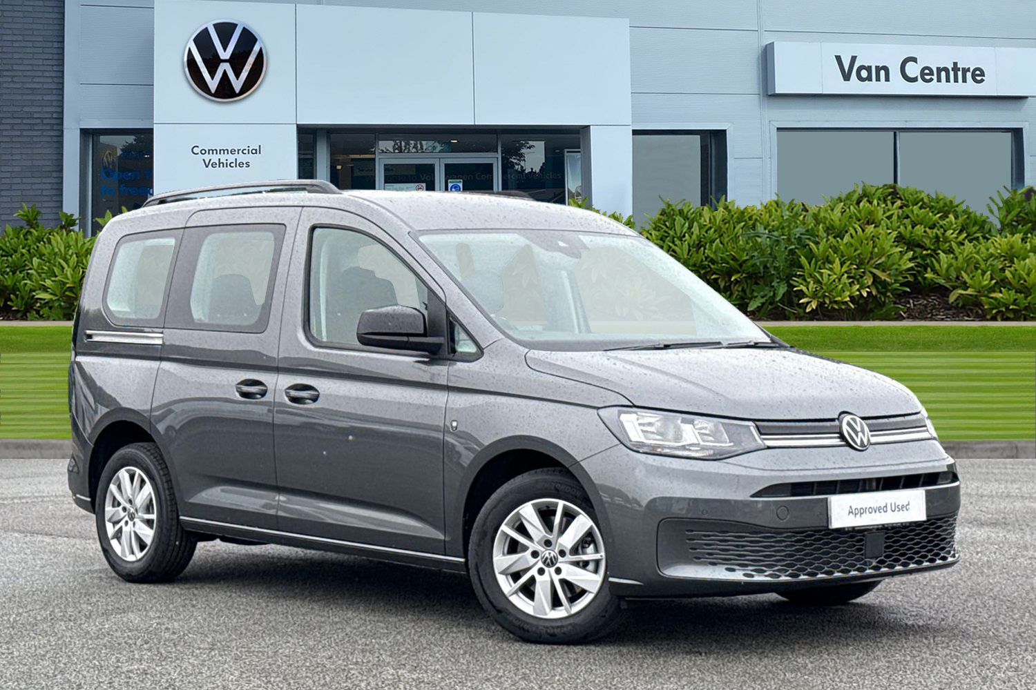 Main listing image - Volkswagen Caddy Life