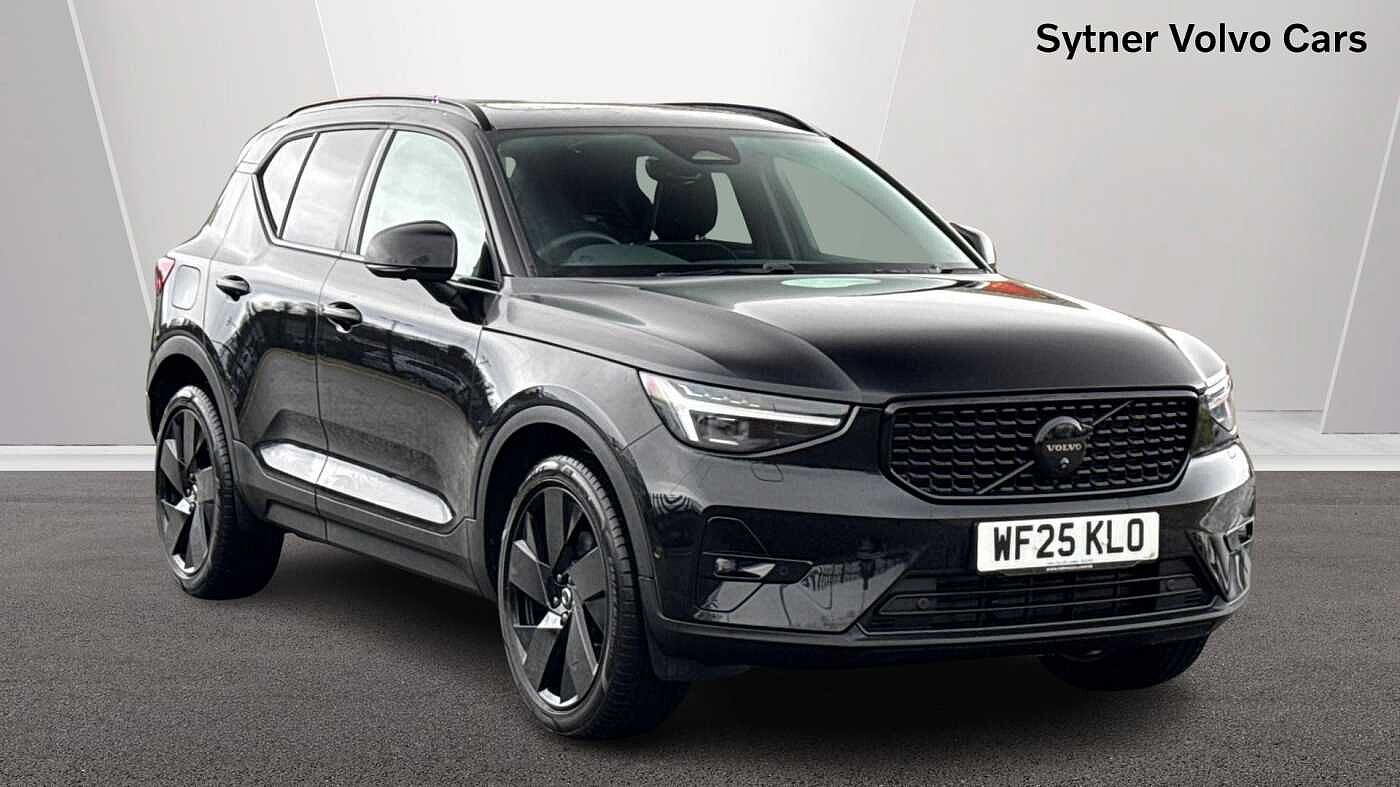 Main listing image - Volvo XC40
