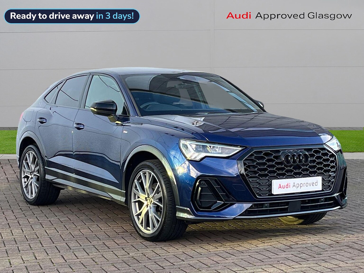 Main listing image - Audi Q3