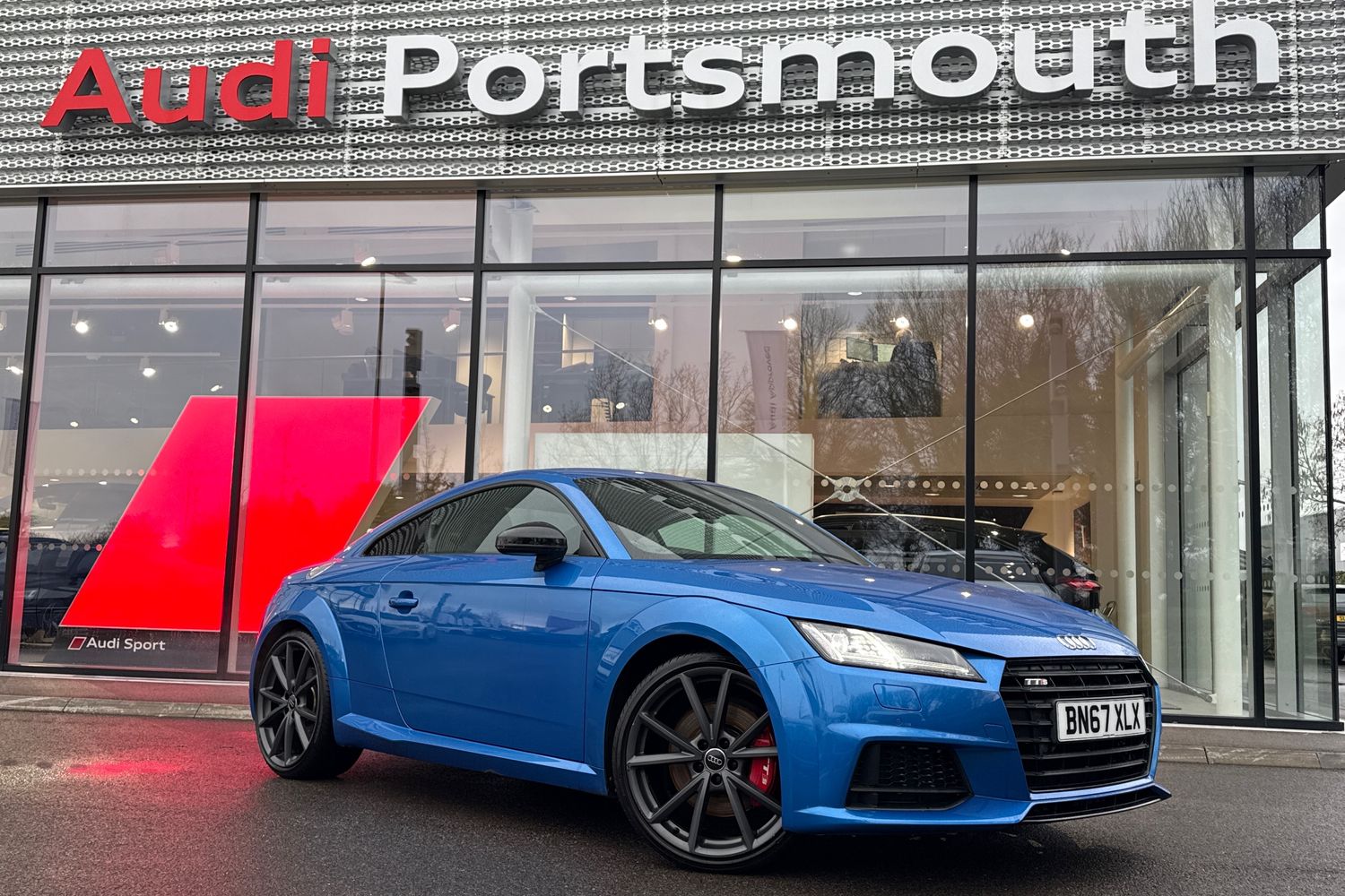 Main listing image - Audi TT S