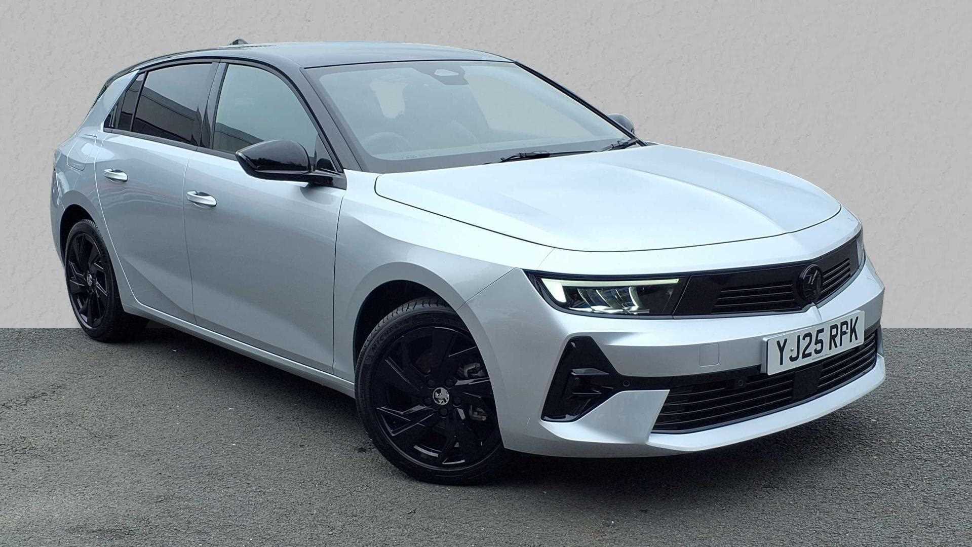 Main listing image - Vauxhall Astra