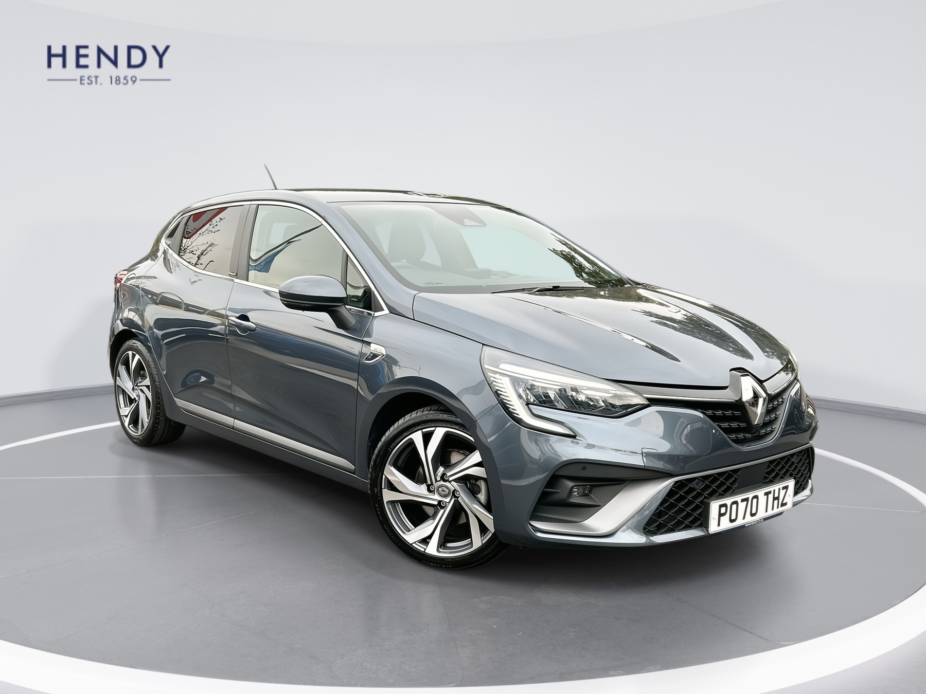 Main listing image - Renault Clio