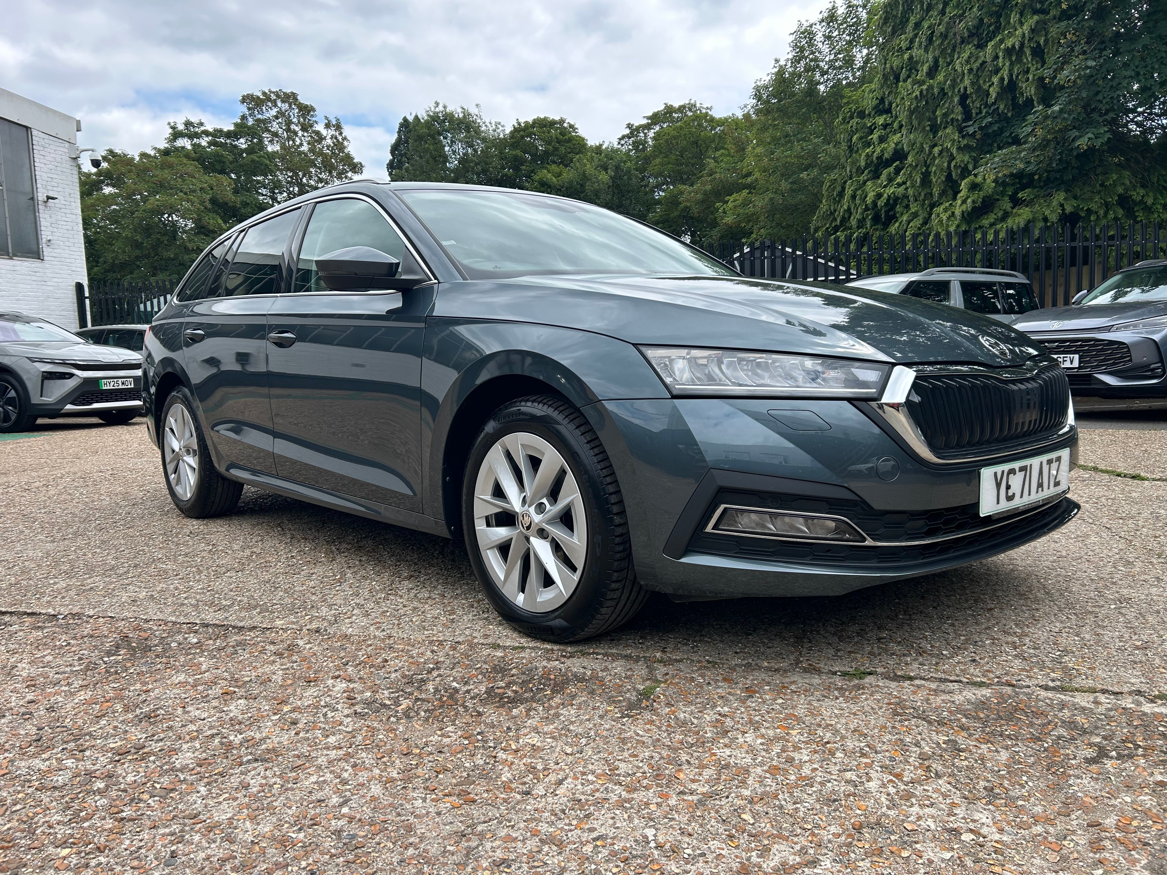 Main listing image - Skoda Octavia Estate