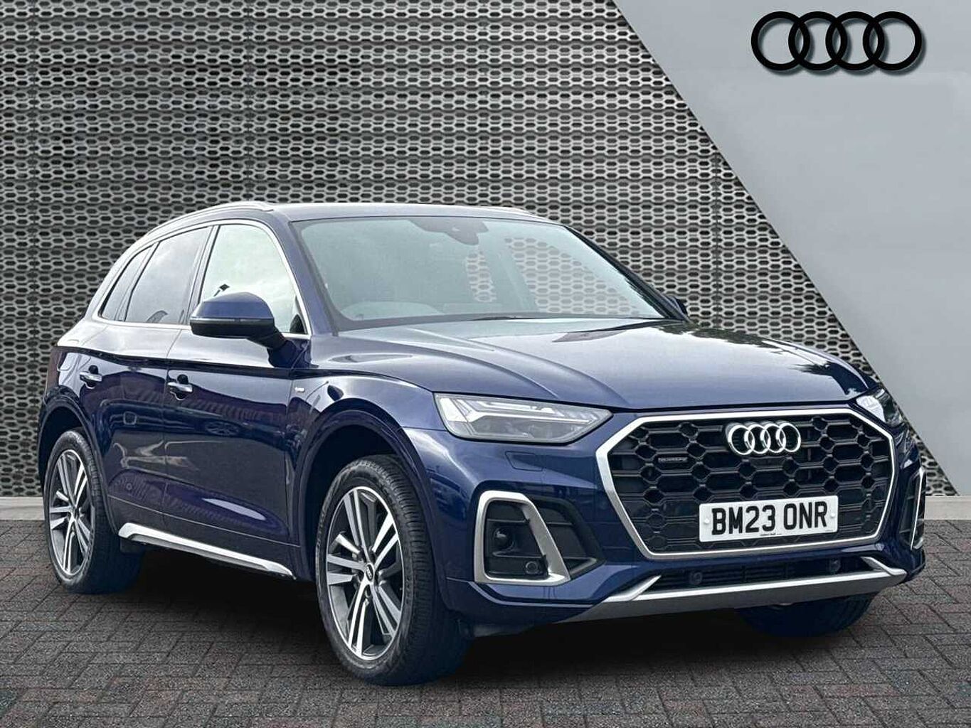 Main listing image - Audi Q5