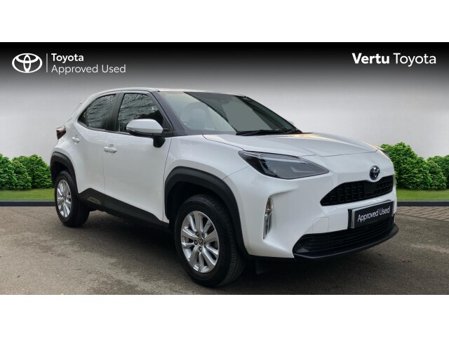 Main listing image - Toyota Yaris Cross