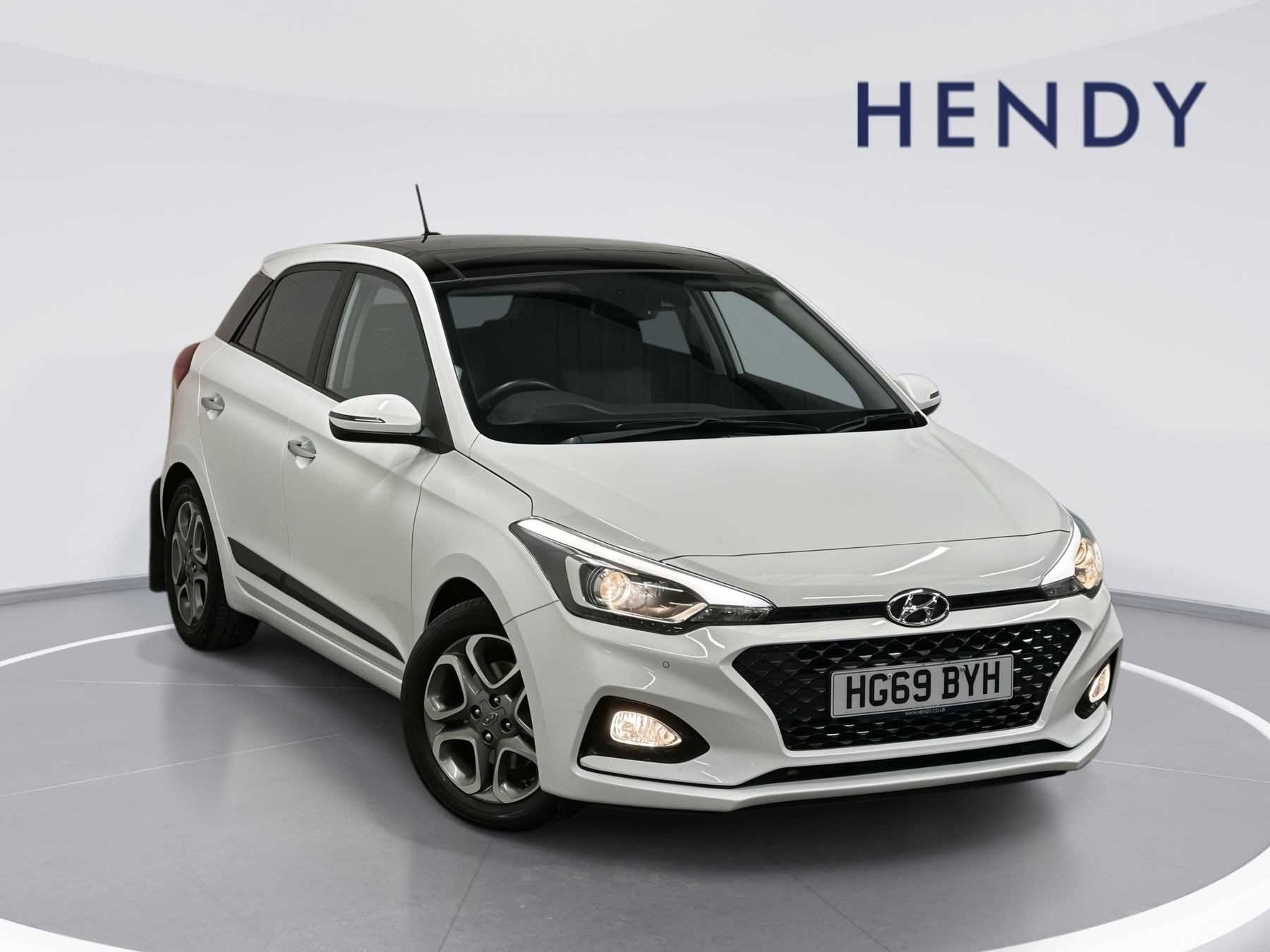 Main listing image - Hyundai i20