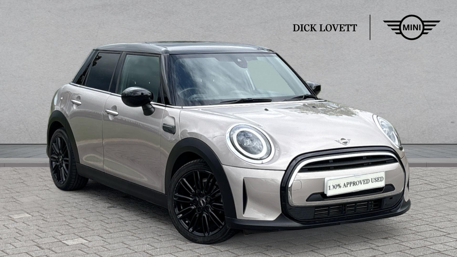 Main listing image - MINI Hatchback