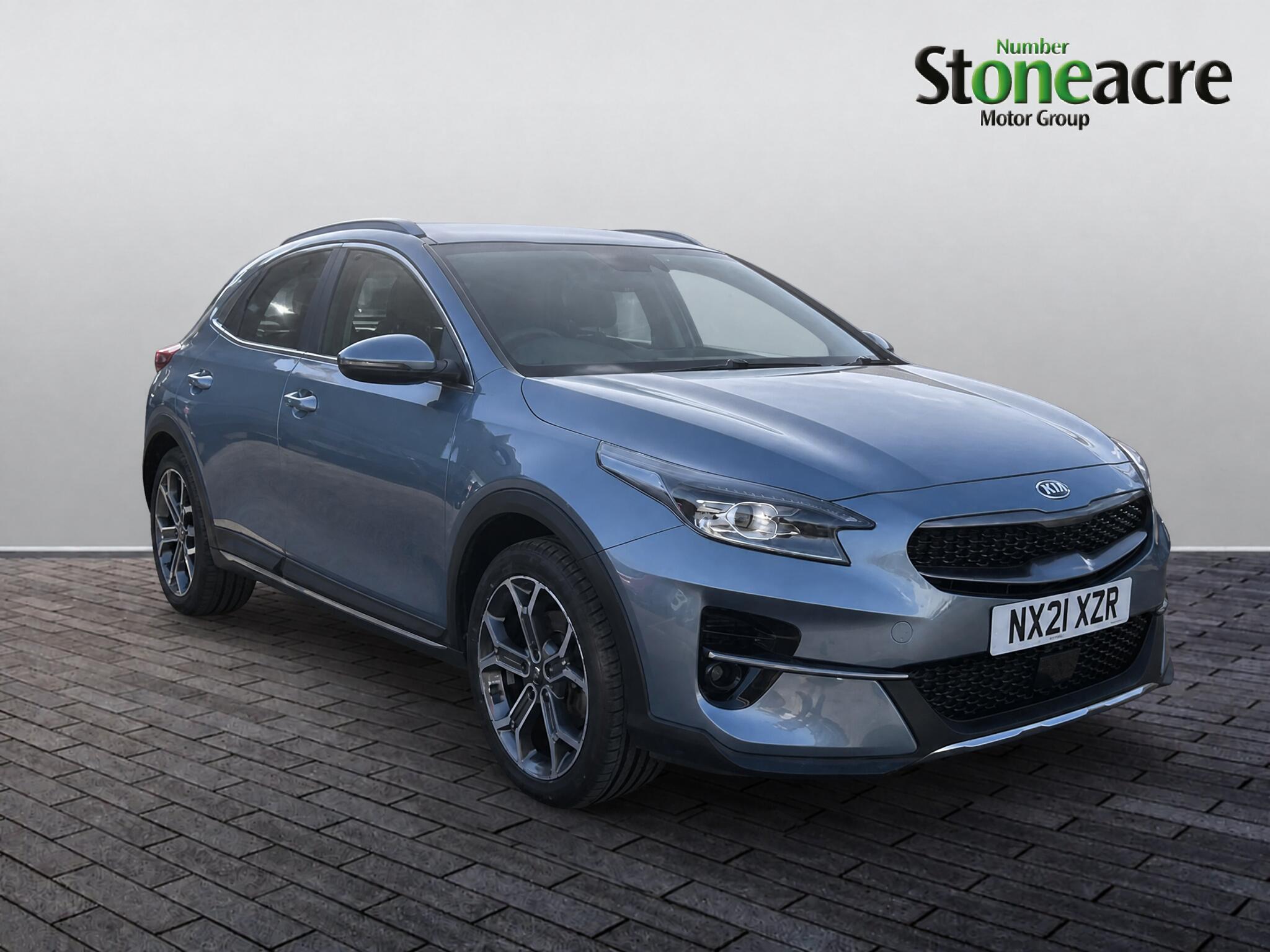 Main listing image - Kia XCeed
