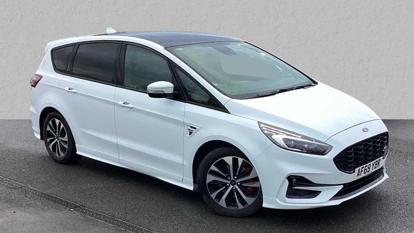 Main listing image - Ford S-MAX