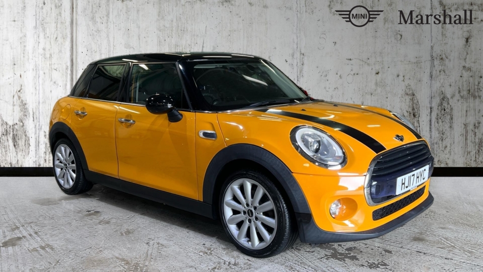 Main listing image - MINI Hatchback 5dr