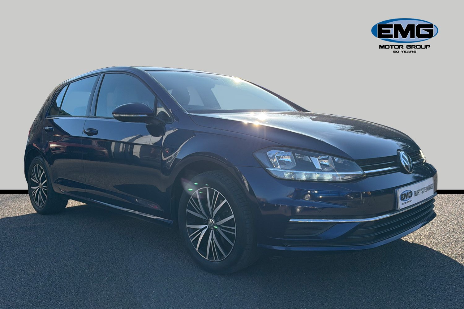 Main listing image - Volkswagen Golf