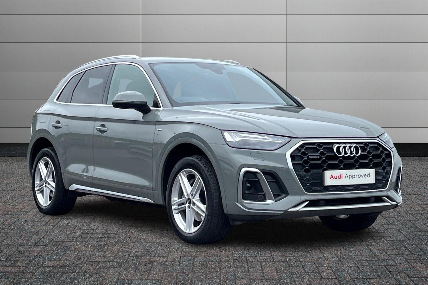 Main listing image - Audi Q5