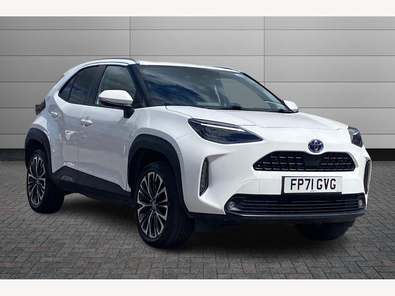 Main listing image - Toyota Yaris Cross