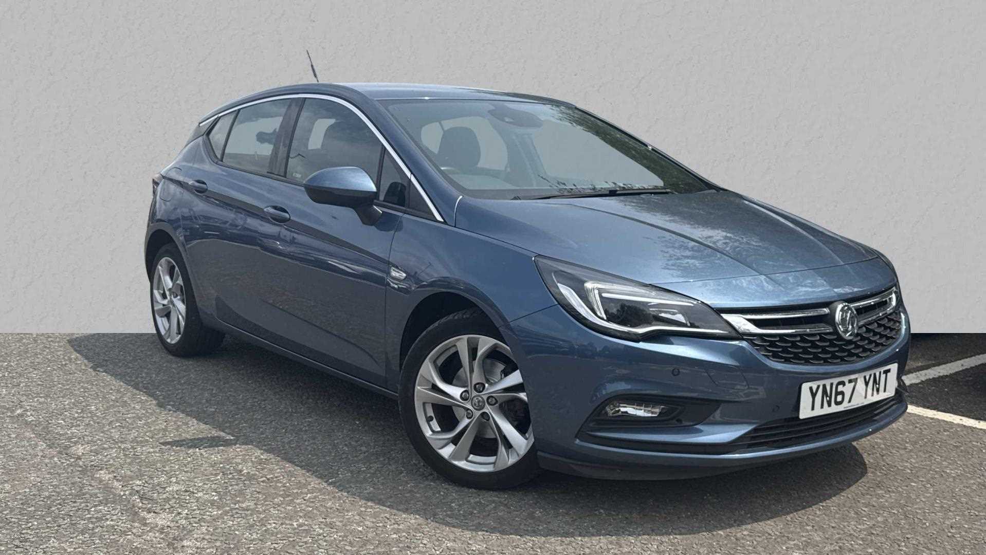 Main listing image - Vauxhall Astra