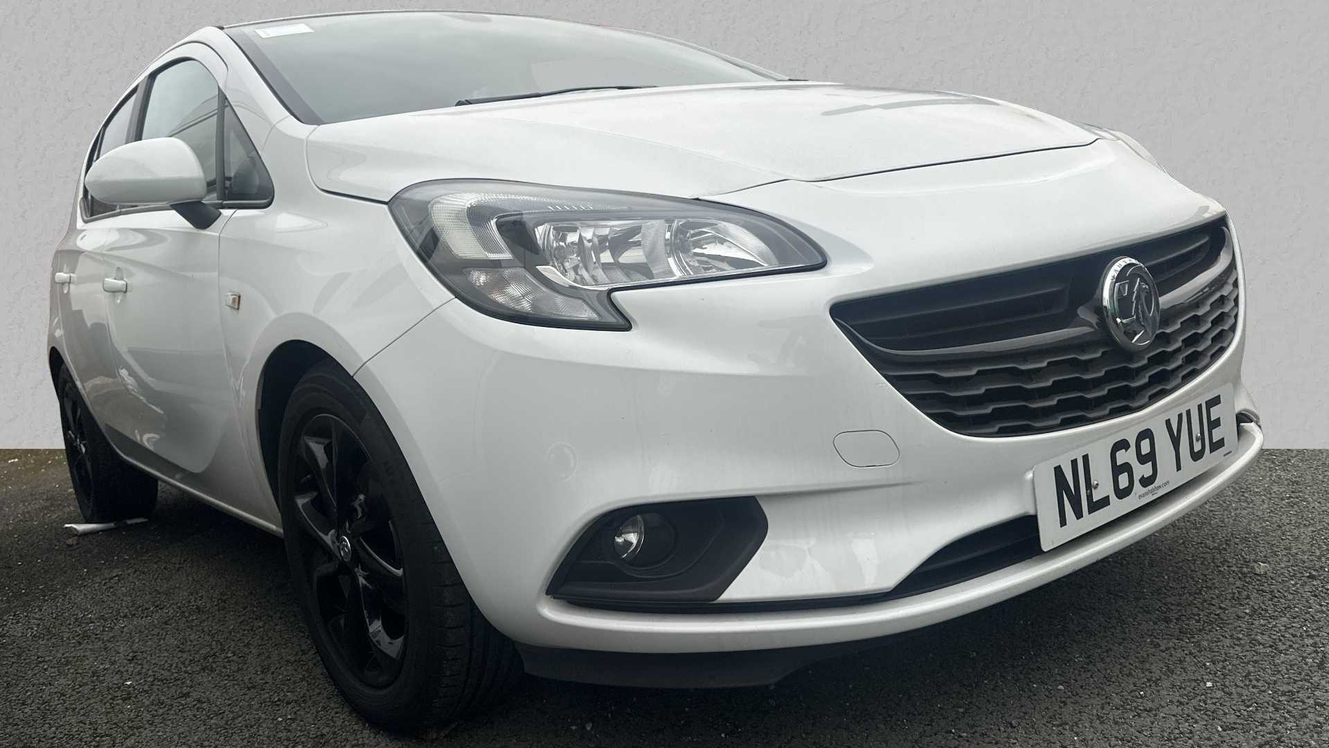 Main listing image - Vauxhall Corsa