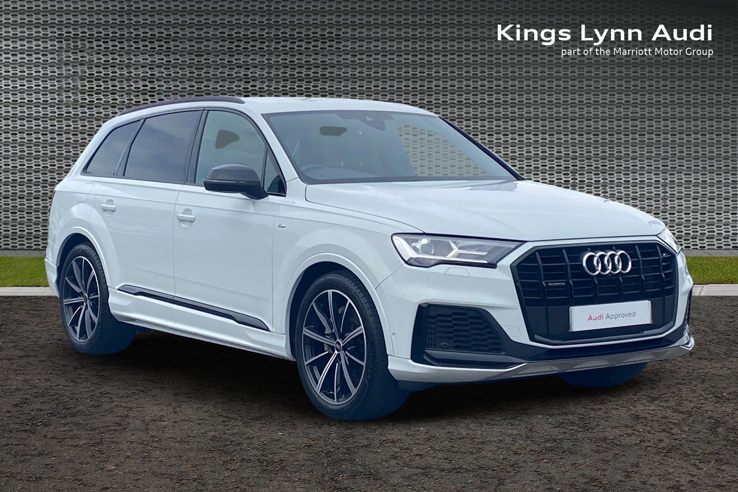 Main listing image - Audi Q7