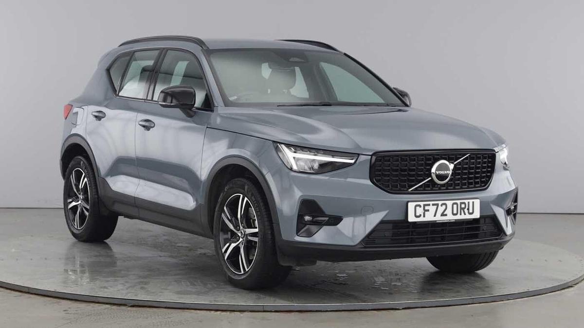 Main listing image - Volvo XC40