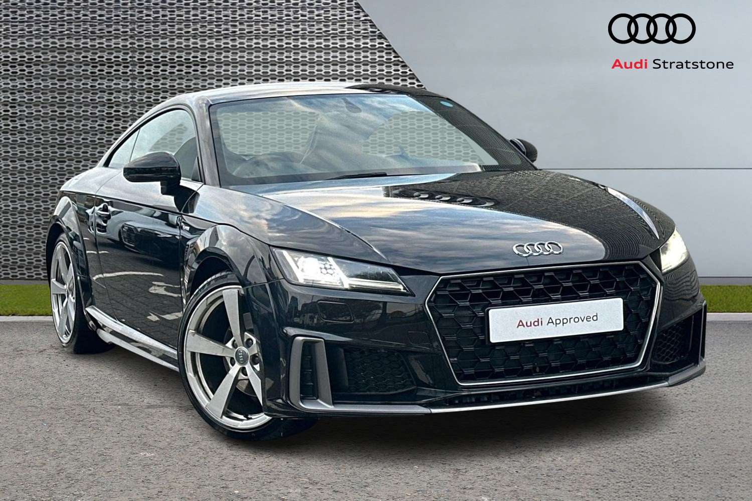 Main listing image - Audi TT