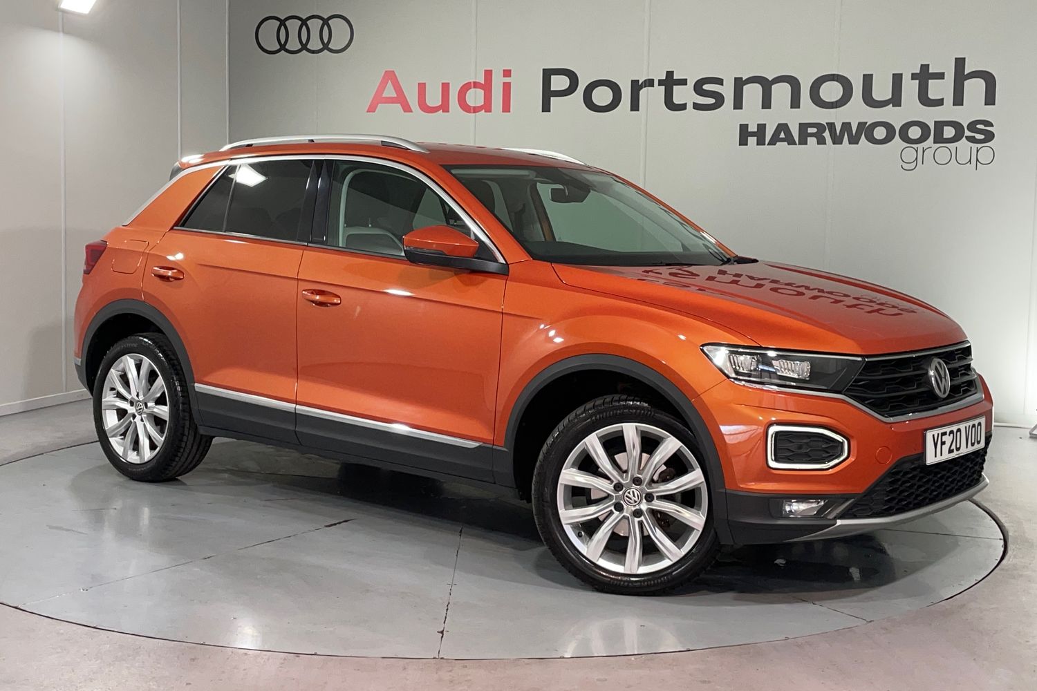 Main listing image - Volkswagen T-Roc
