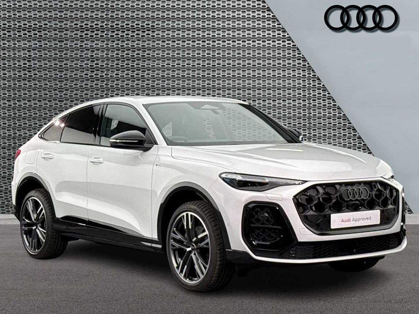 Main listing image - Audi Q5