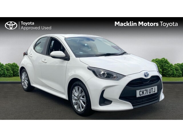 Main listing image - Toyota Yaris