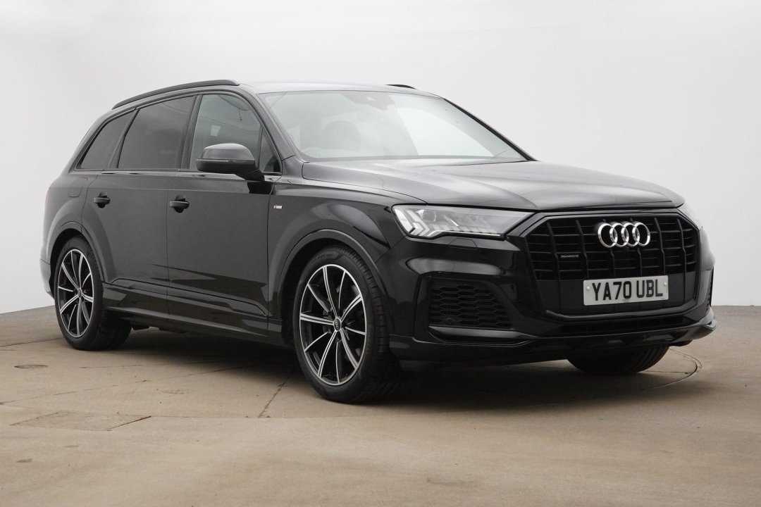 Main listing image - Audi Q7