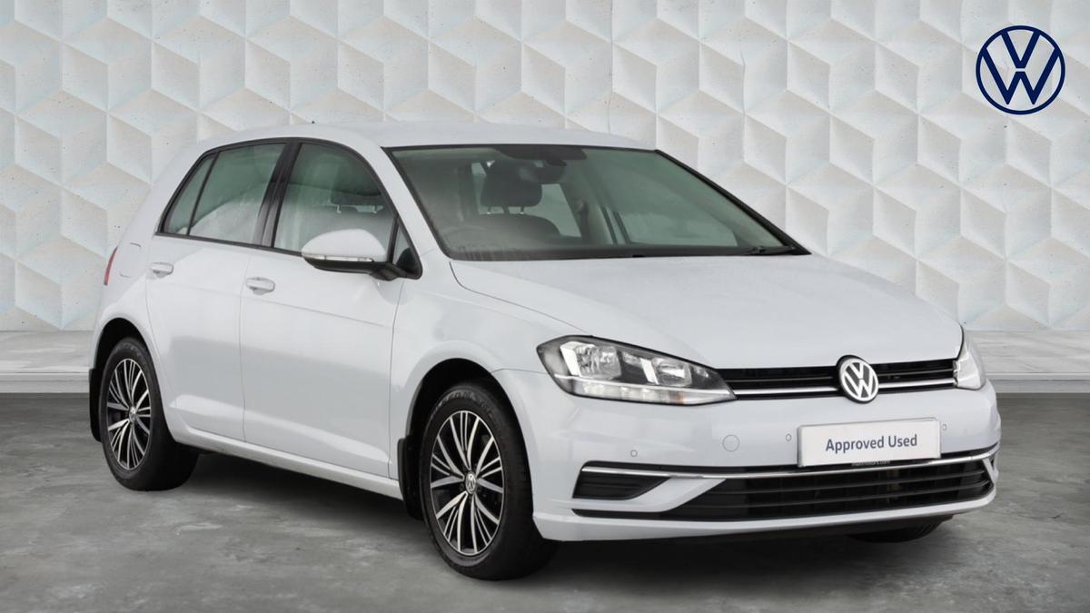 Main listing image - Volkswagen Golf