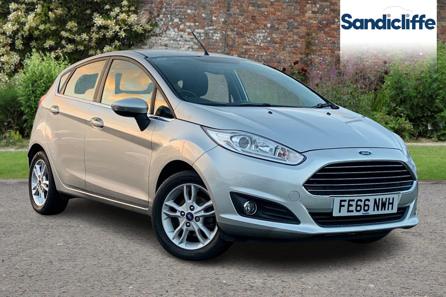 Main listing image - Ford Fiesta