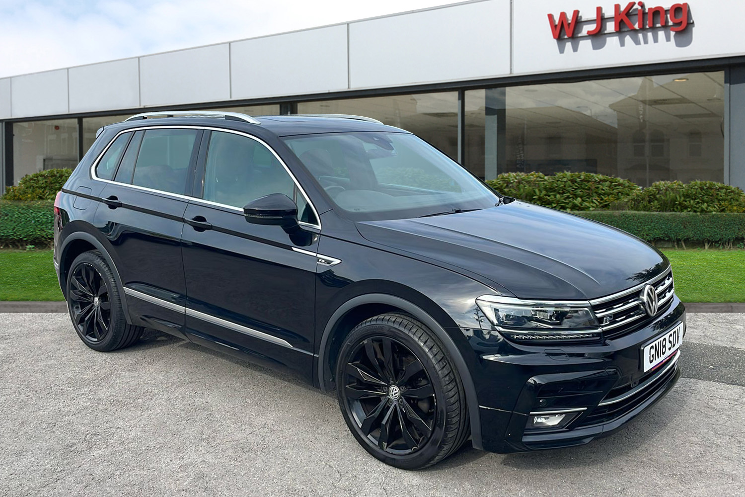 Main listing image - Volkswagen Tiguan