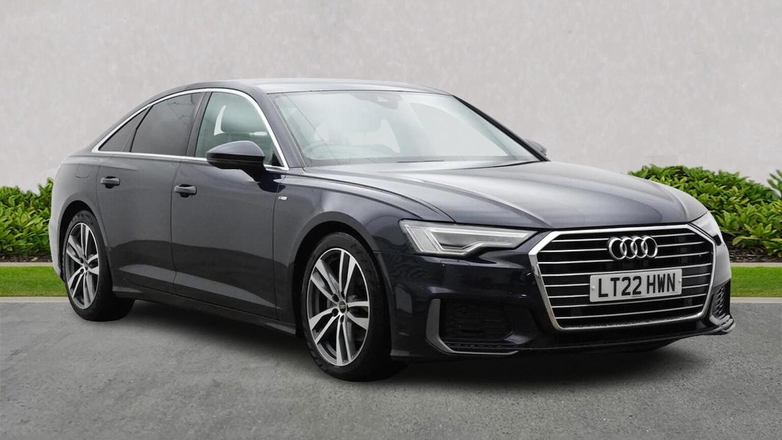 Main listing image - Audi A6