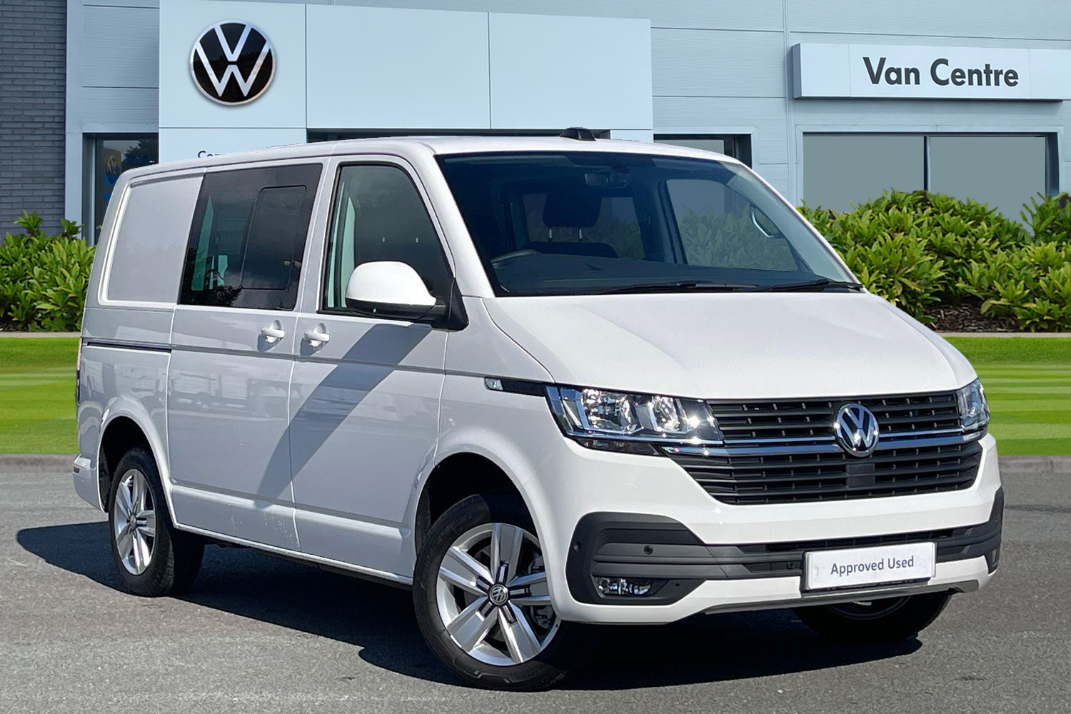 Main listing image - Volkswagen Transporter