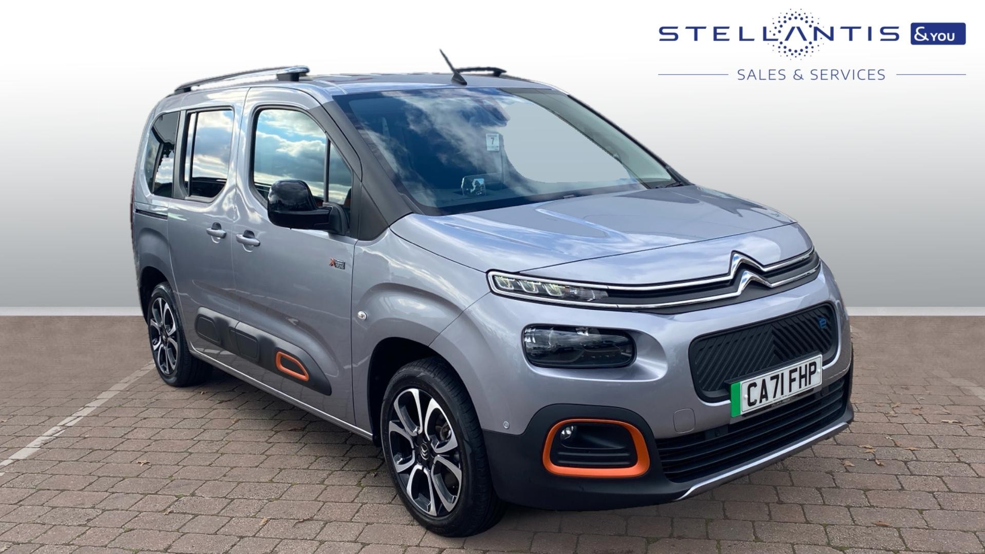 Main listing image - Citroen e-Berlingo