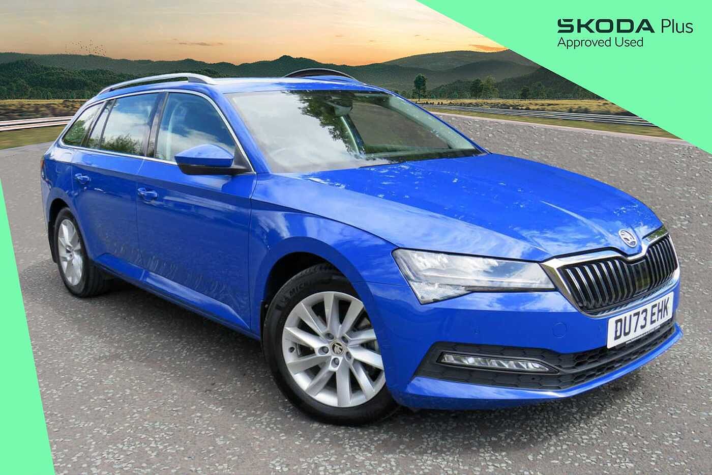 Main listing image - Skoda Superb Estate