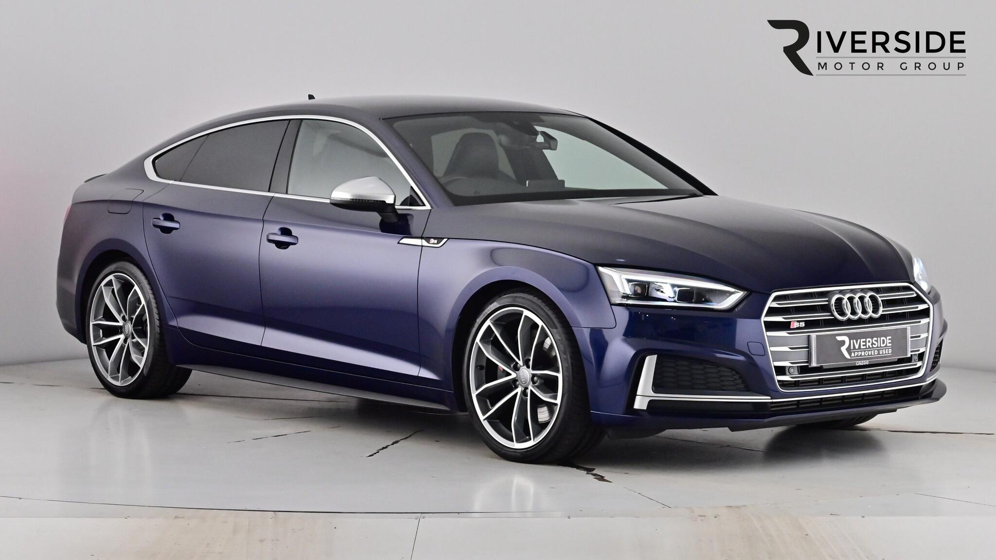 Main listing image - Audi S5