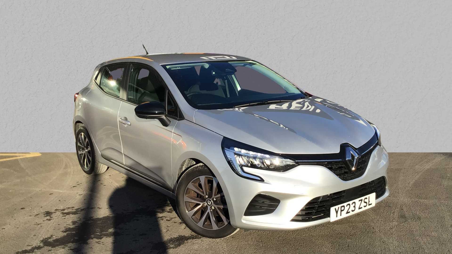 Main listing image - Renault Clio