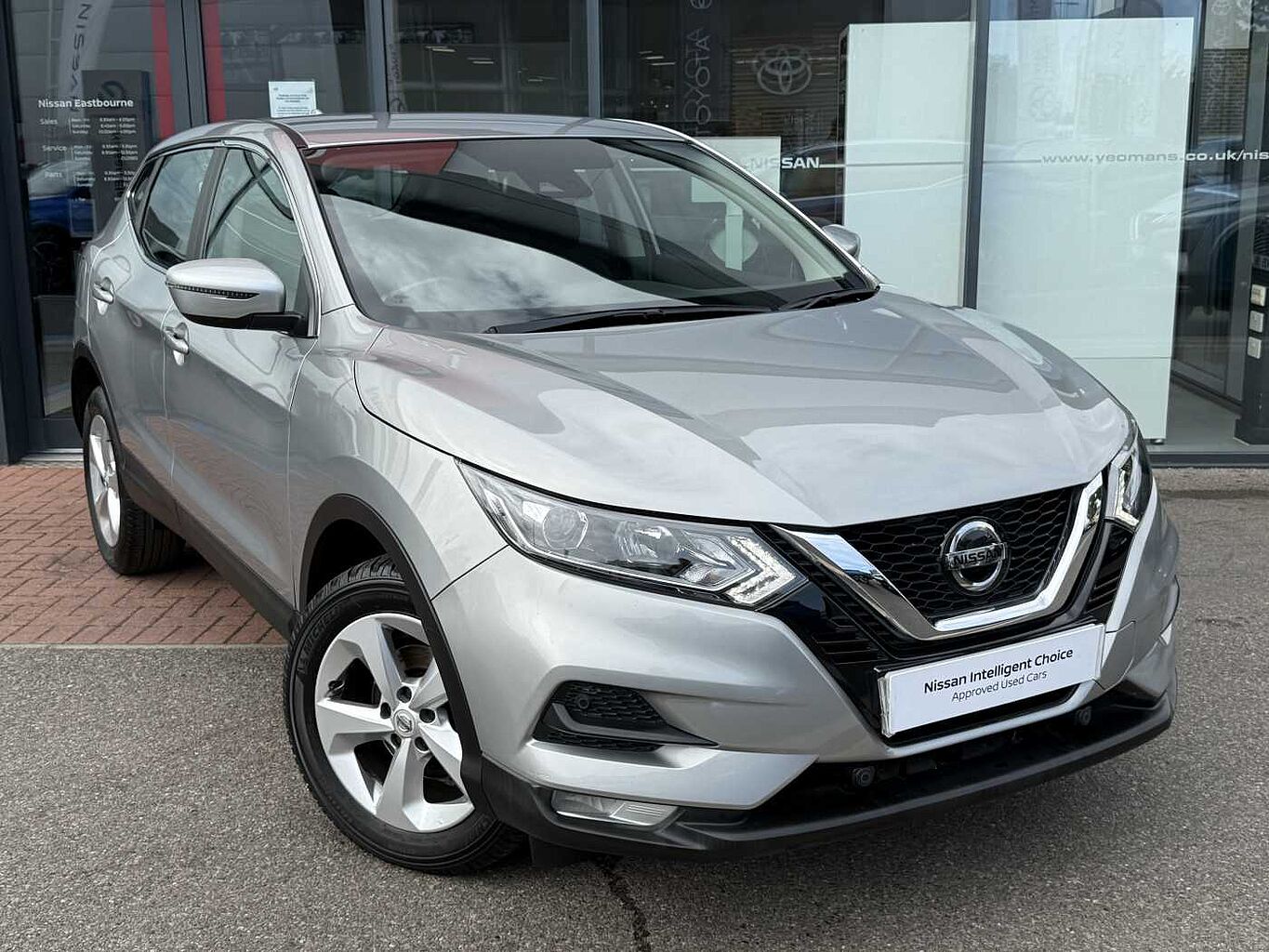 Main listing image - Nissan Qashqai