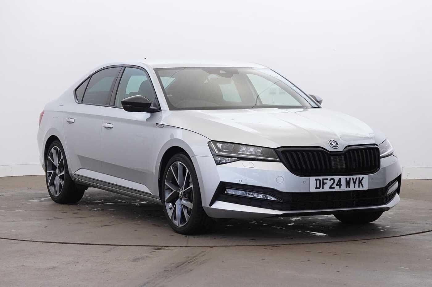 Main listing image - Skoda Superb