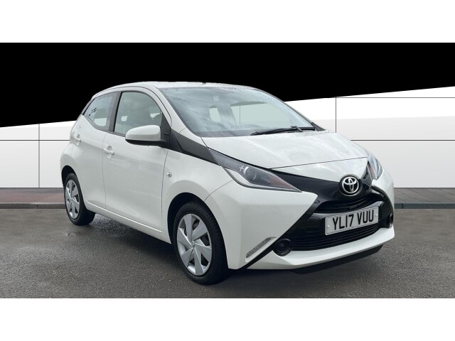 Main listing image - Toyota Aygo