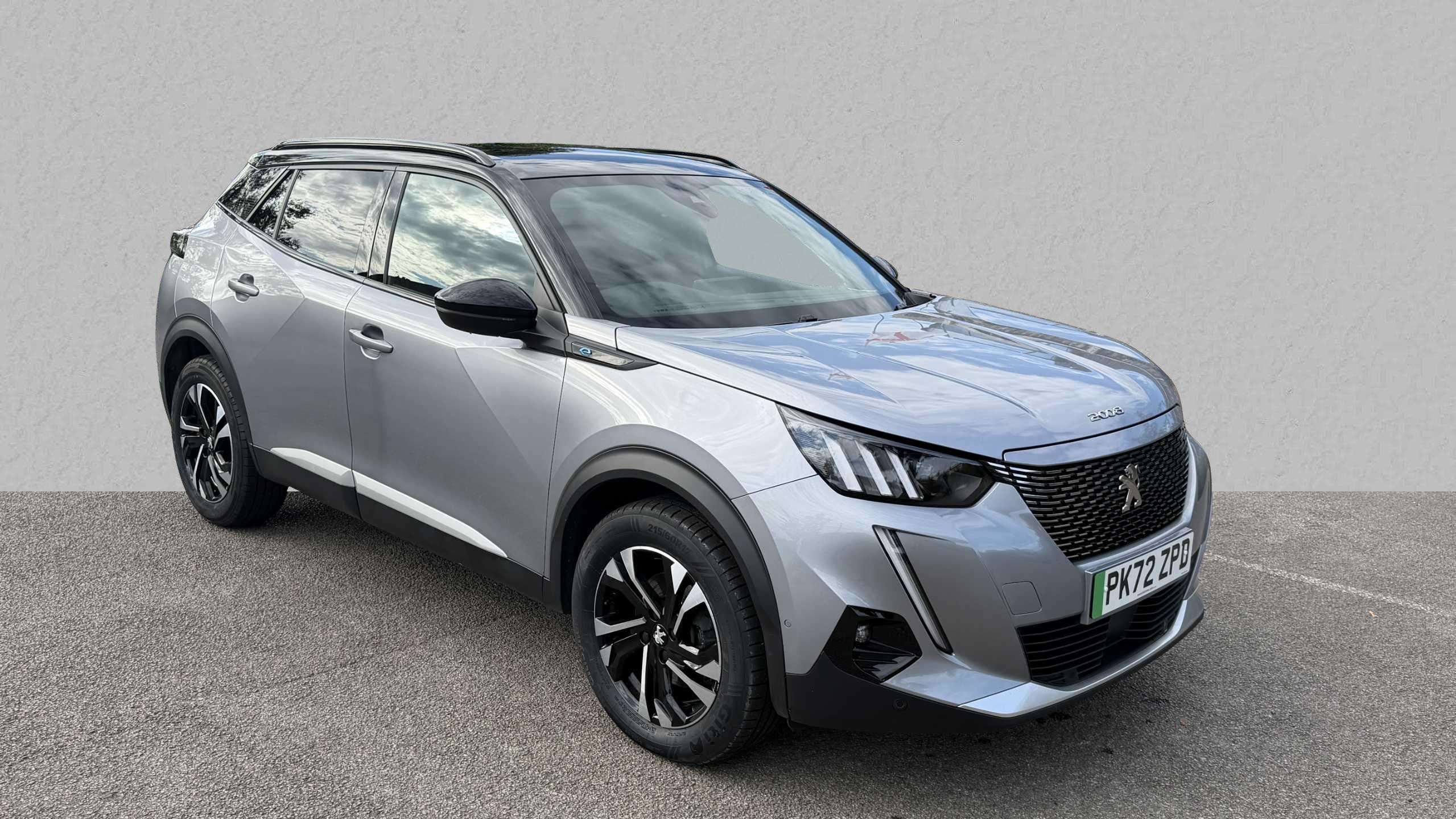 Main listing image - Peugeot e-2008