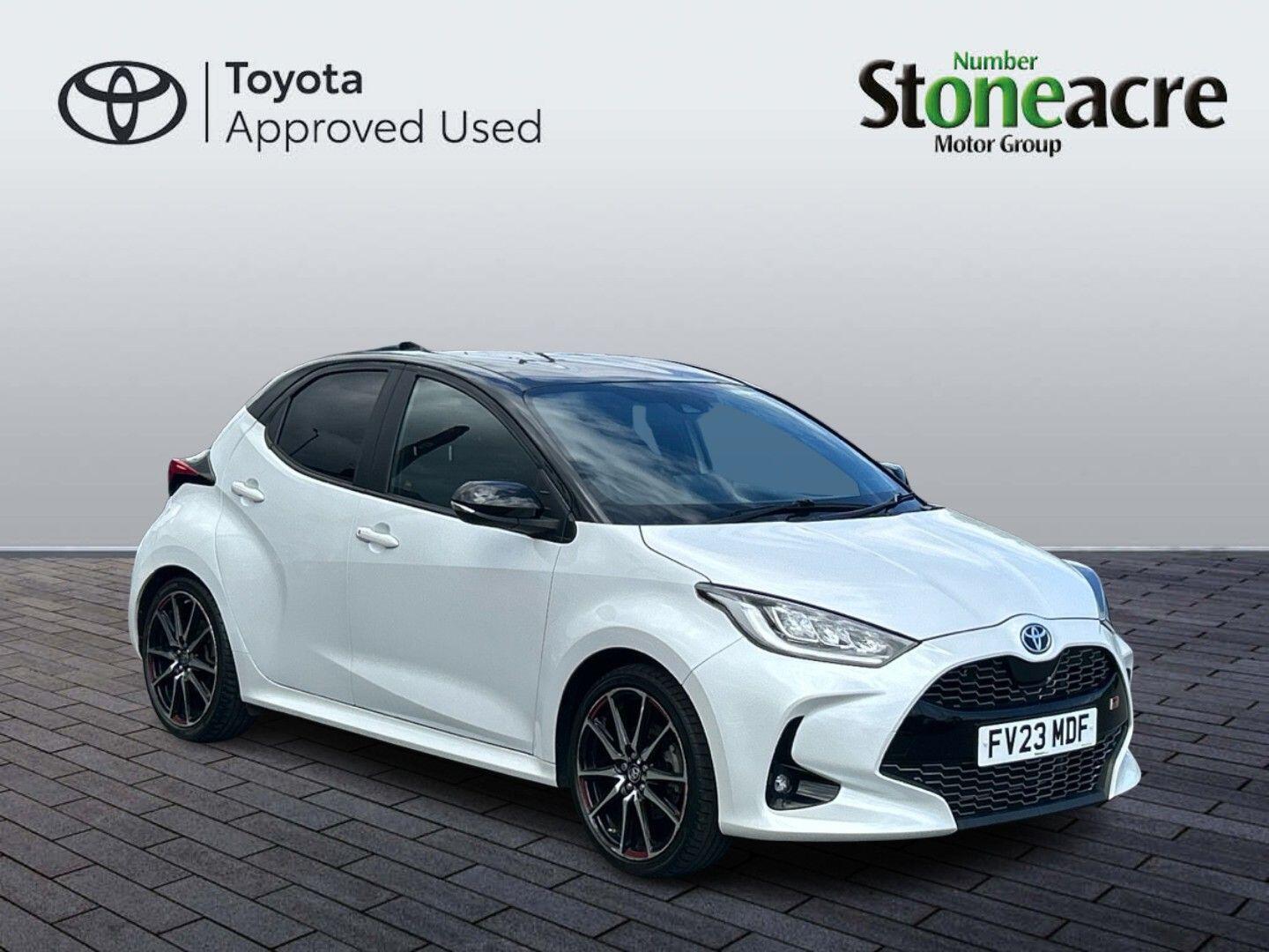Main listing image - Toyota Yaris
