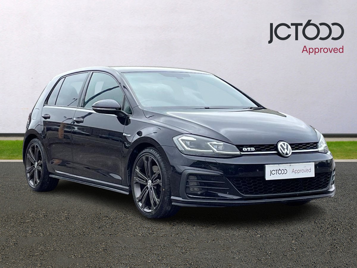 Main listing image - Volkswagen Golf