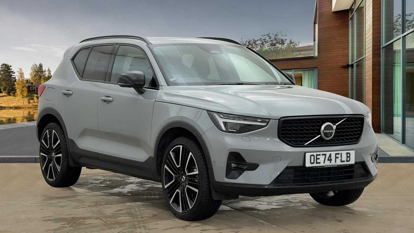 Main listing image - Volvo XC40