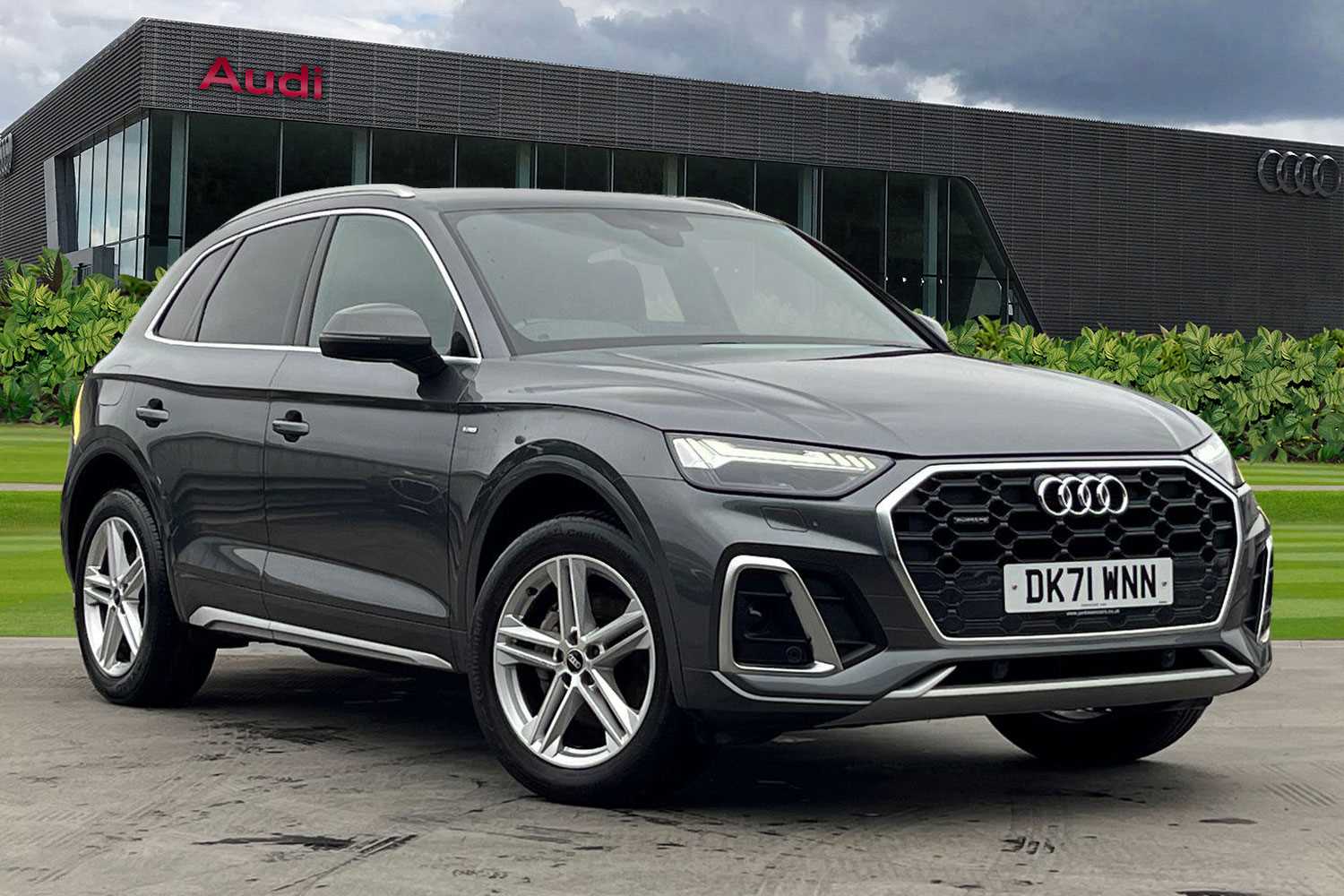 Main listing image - Audi Q5