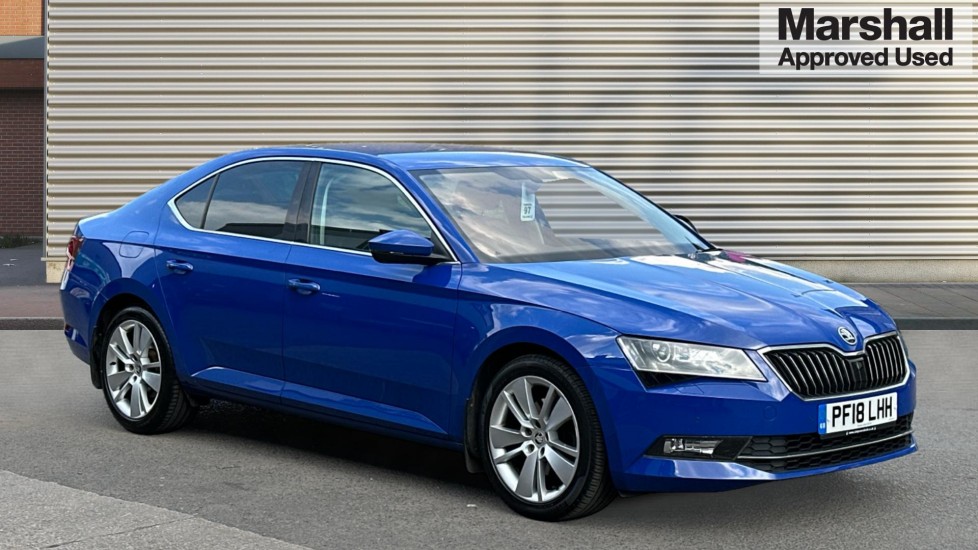 Main listing image - Skoda Superb