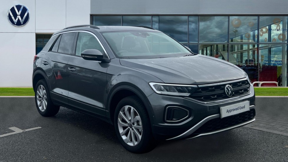 Main listing image - Volkswagen T-Roc
