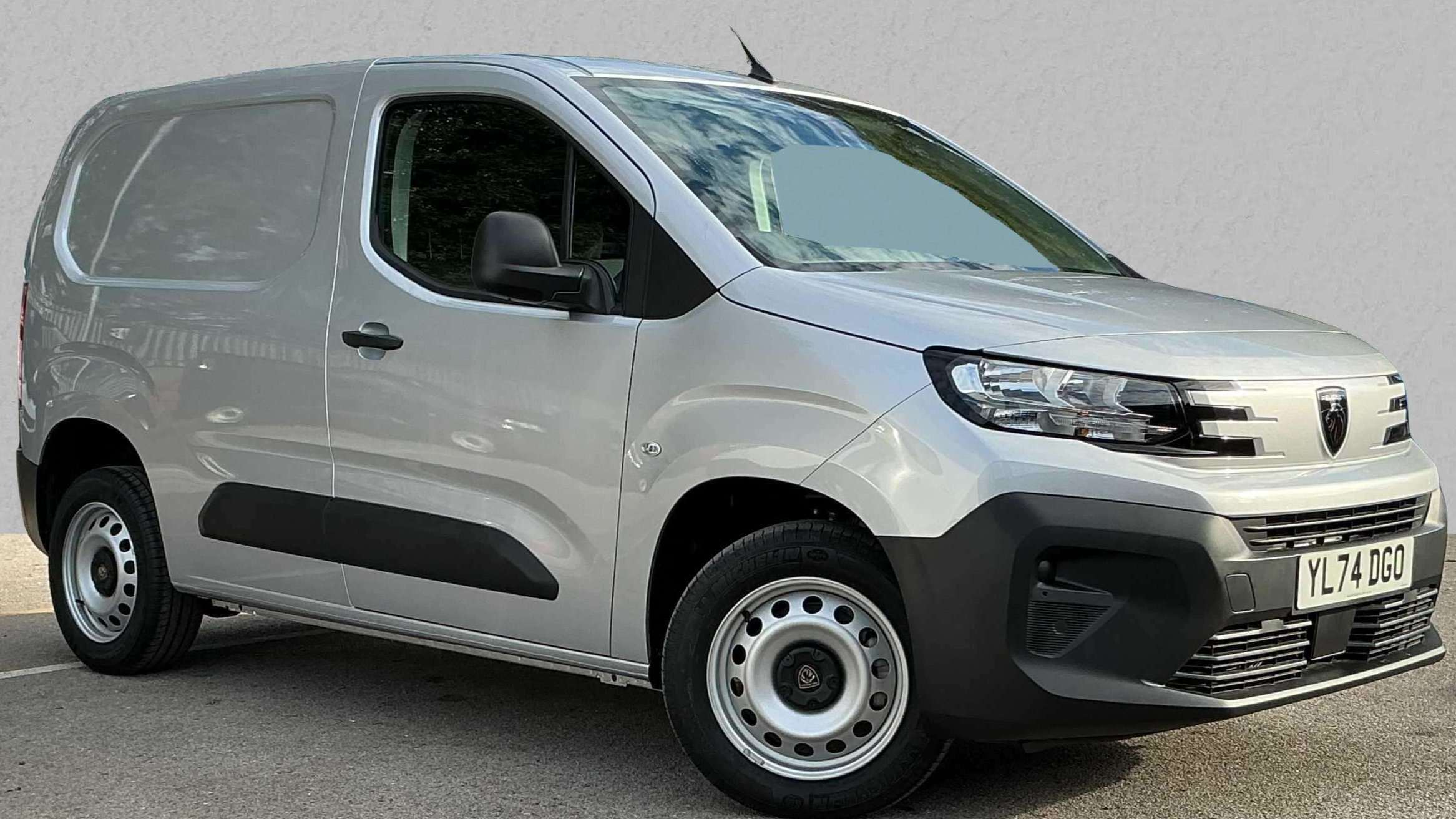 Main listing image - Peugeot Partner