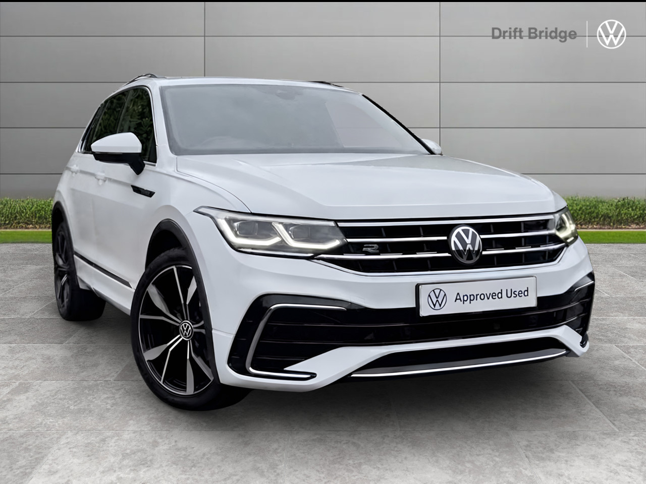 Main listing image - Volkswagen Tiguan