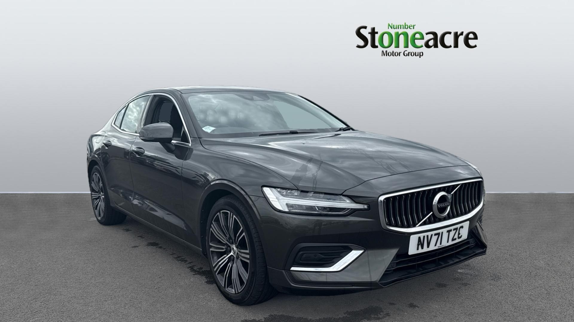 Main listing image - Volvo S60